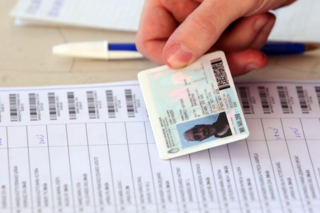 Elecciones 2023: Conocé cómo es el operativo de entrega de DNI para votar