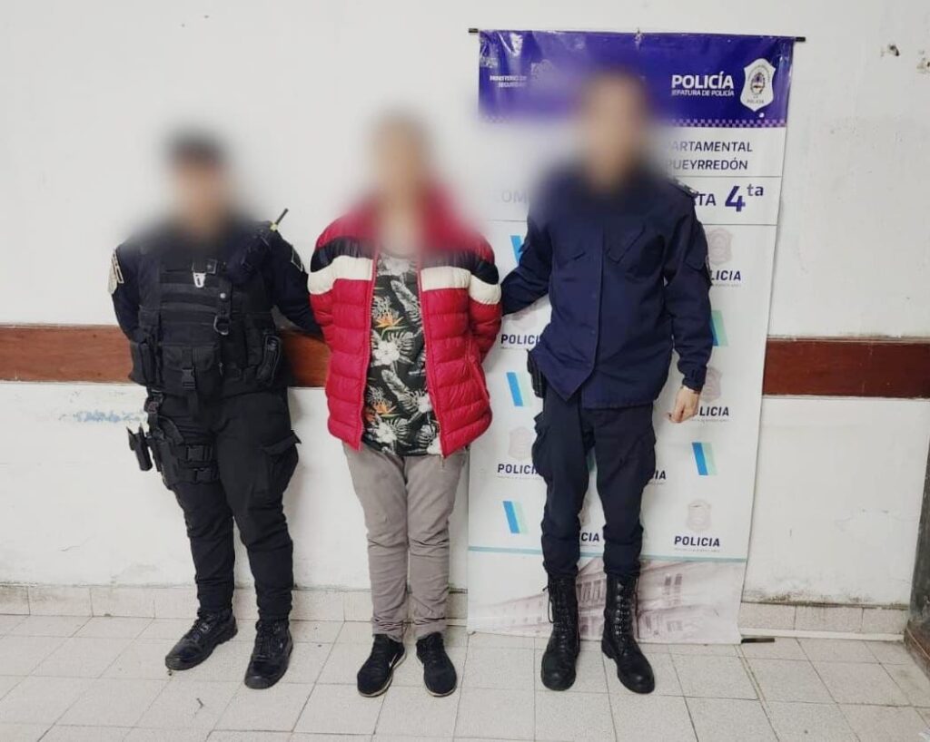 Una mujer fue aprehendida por circular con una moto robada