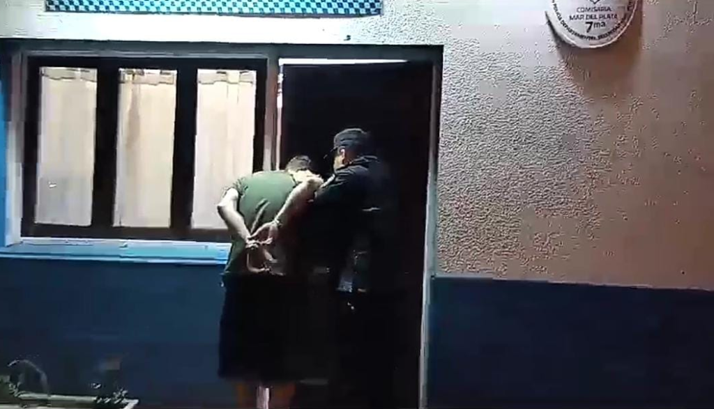 Un hombre atacó a su ex pareja, a la madre de la mujer y terminó en Batán