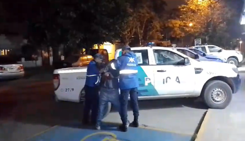 Tenía antecedentes por violencia de género, atacó la casa de su hermana y la amenazó de muerte