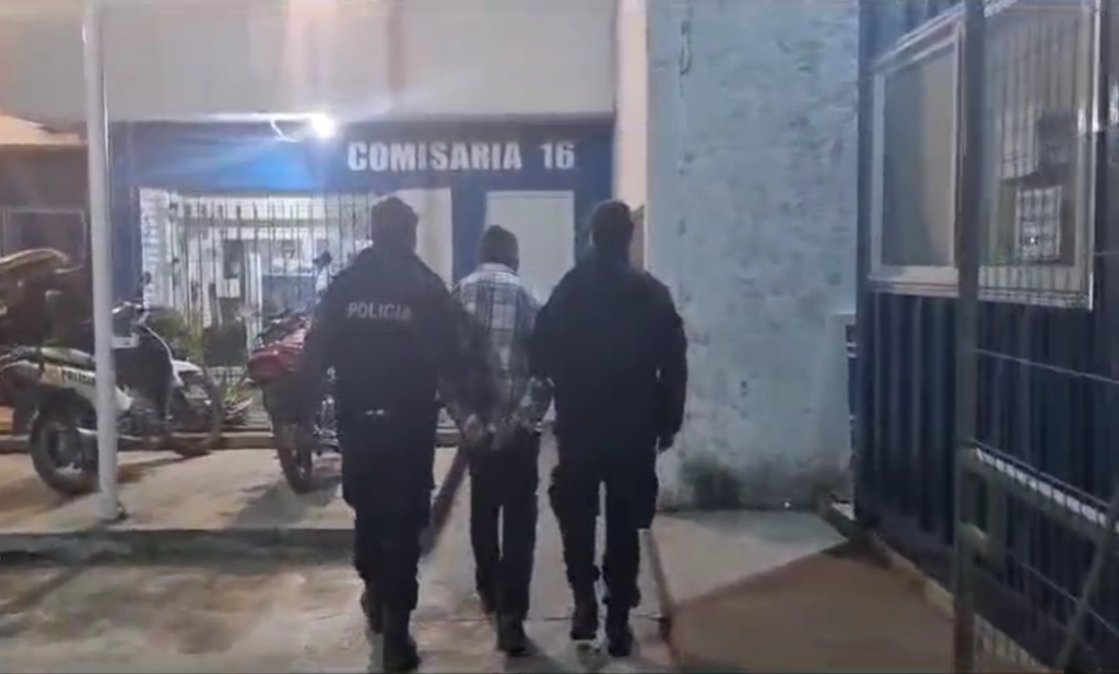 Un hombre fue aprehendido por masturbarse en la vía pública