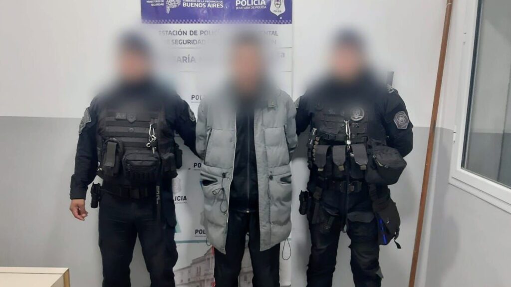 Circulaba con un auto robado y terminó aprehendido y en Batán