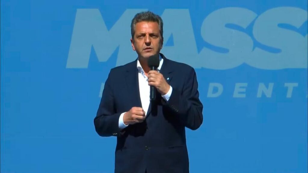 «Nunca se reconoce a quien ordenó la muerte de argentinos», dijo Massa sobre Milei