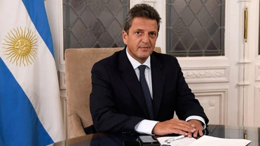 Massa presentó las 14 máximas que guiarán su eventual gobierno