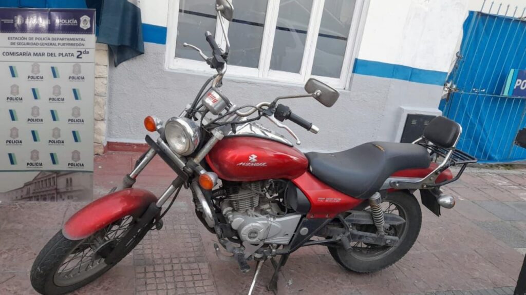 Intentó robar una moto en la vía pública y terminó aprehendido