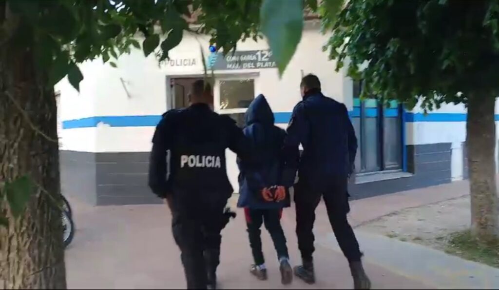 Violó una restricción de acercamiento y terminó aprehendido
