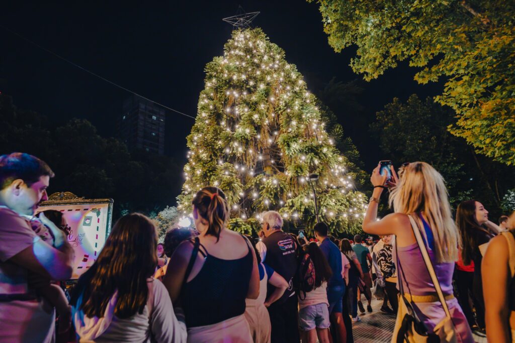 Este viernes se enciende el Árbol Navideño en Plaza San Martín