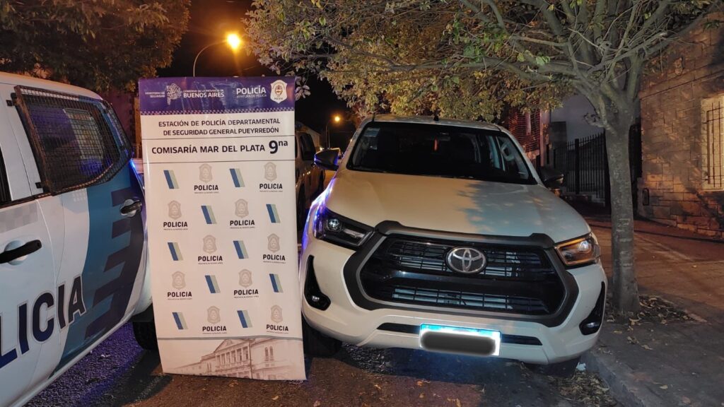 Cuatro detenidos acusados de integrar una banda dedicada al robo de camionetas