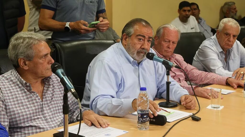 La CGT catalogó las medidas de Caputo: «Industricidio, desempleo y pobreza»