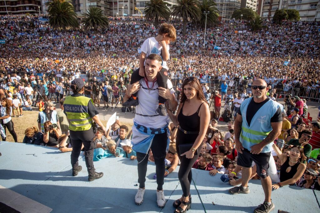 El campeón mundial «Dibu» Martínez es el segundo mejor arquero del Mundo según la IFFHS