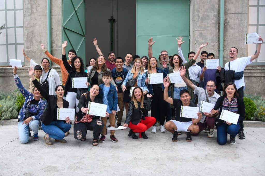 EDEA entregó certificados a participantes de los cursos de capacitación digital