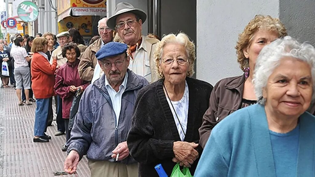 El Gobierno otorgará un bono de $55.000 en enero para las jubilaciones