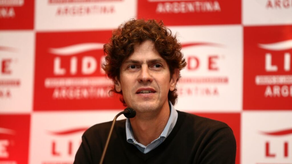 Lousteau fue elegido nuevo presidente de la Unión Cívica Radical con una lista de unidad