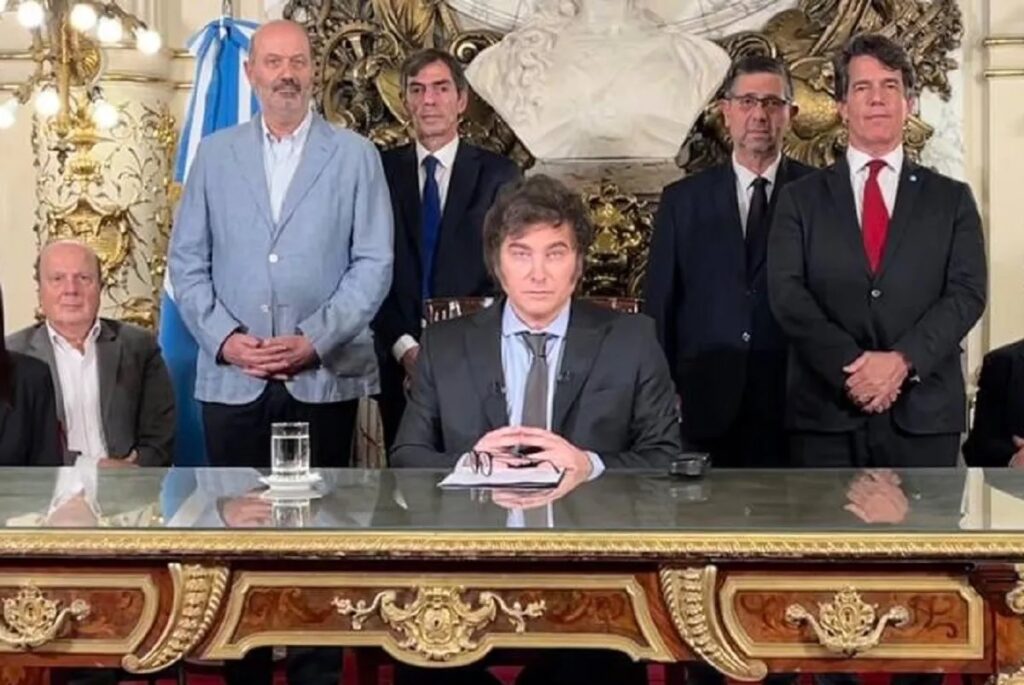 Punto por punto las 30 reformas anunciadas por el presidente Javier Milei por cadena nacional