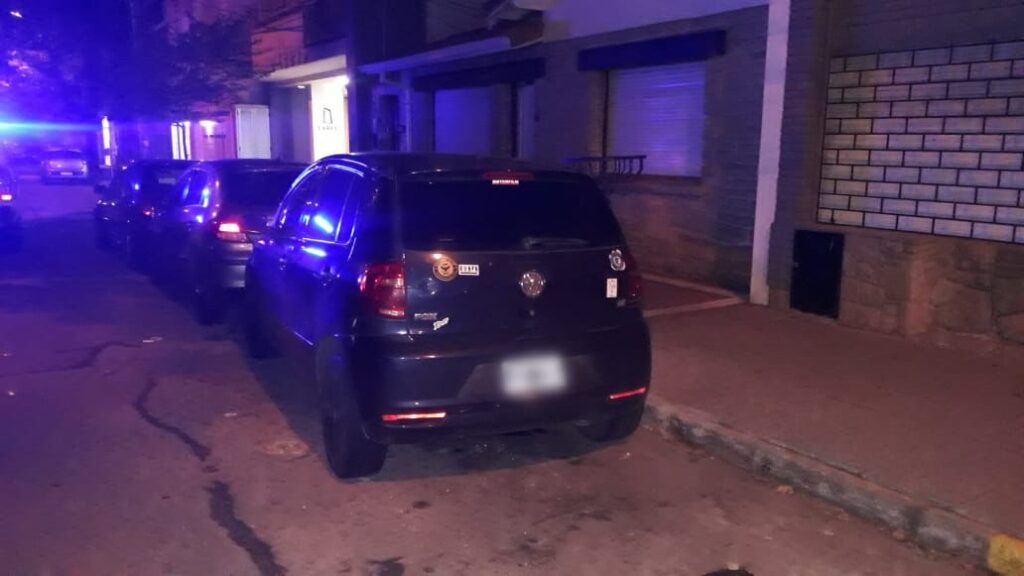 Delincuente con 22 antecedentes resultó aprehendido cuando intentaba robar un auto