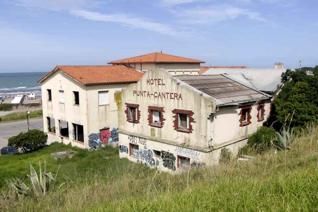 Solicitaron informes por el estado de abandono de de la “Casa del Deportista”