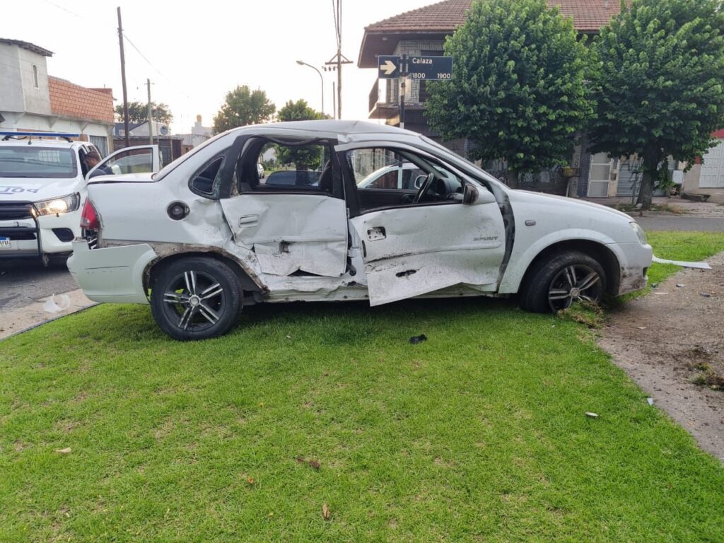 Violento choque en Jorge Newbery: Uno circulaba borracho y el otro sin registro