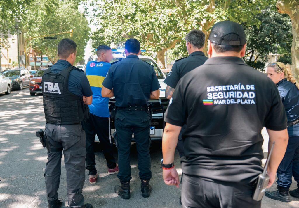 Cuidacoches y limpiavidrios: 19 personas fueron aprehendidas en lo que va de enero