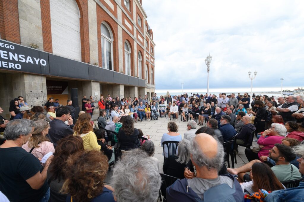 Representantes de la Cultura salieron al cruce de Milei: «La cultura está en peligro»