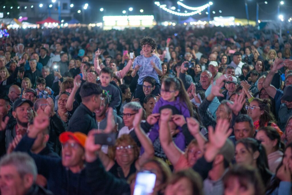 Santa Elena brilló con la Fiesta de la Empanada Costera