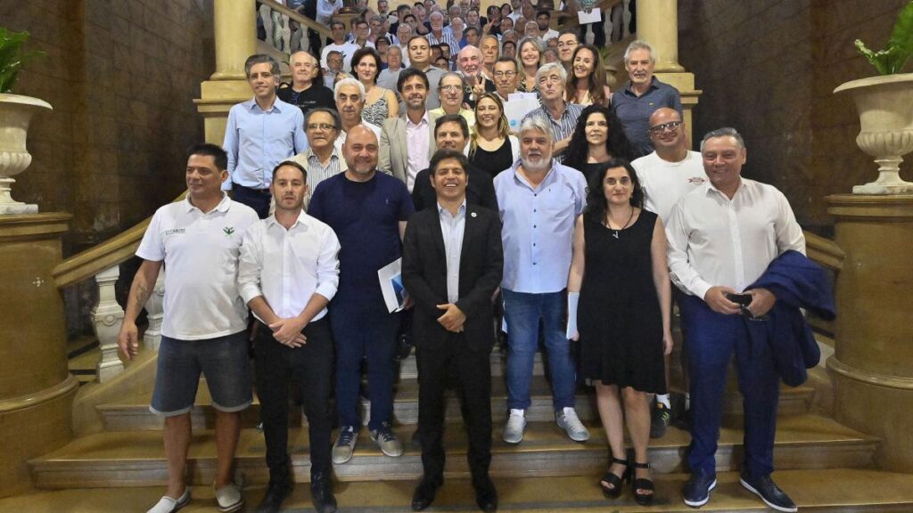 Kicillof aseguró que defenderá a «empresarios y trabajadores» que apunten al desarrollo
