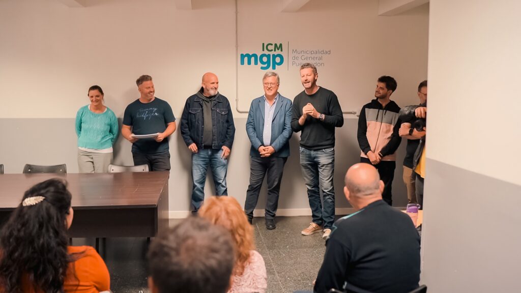 El Municipio potenció el posicionamiento de la miel y el sector Apícola en la Región