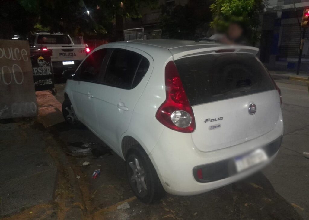 Circulaba con un vehículo robado en Lanús y terminó aprehendido