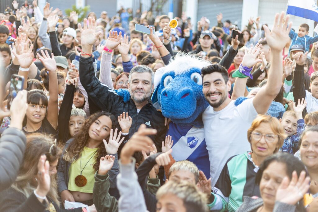 “Vuelta al cole con la Fundación Alvarado”: un compromiso educativo y deportivo para el futuro de los chicos