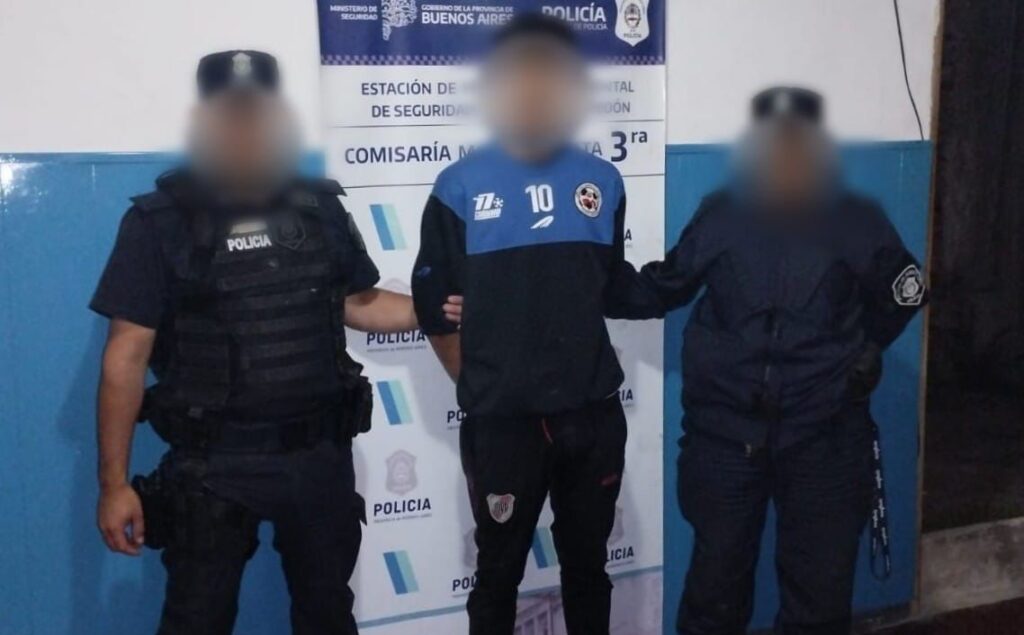 Joven ingresó a la casa de su ex, la amenazó de muerte y golpeó a su actual pareja