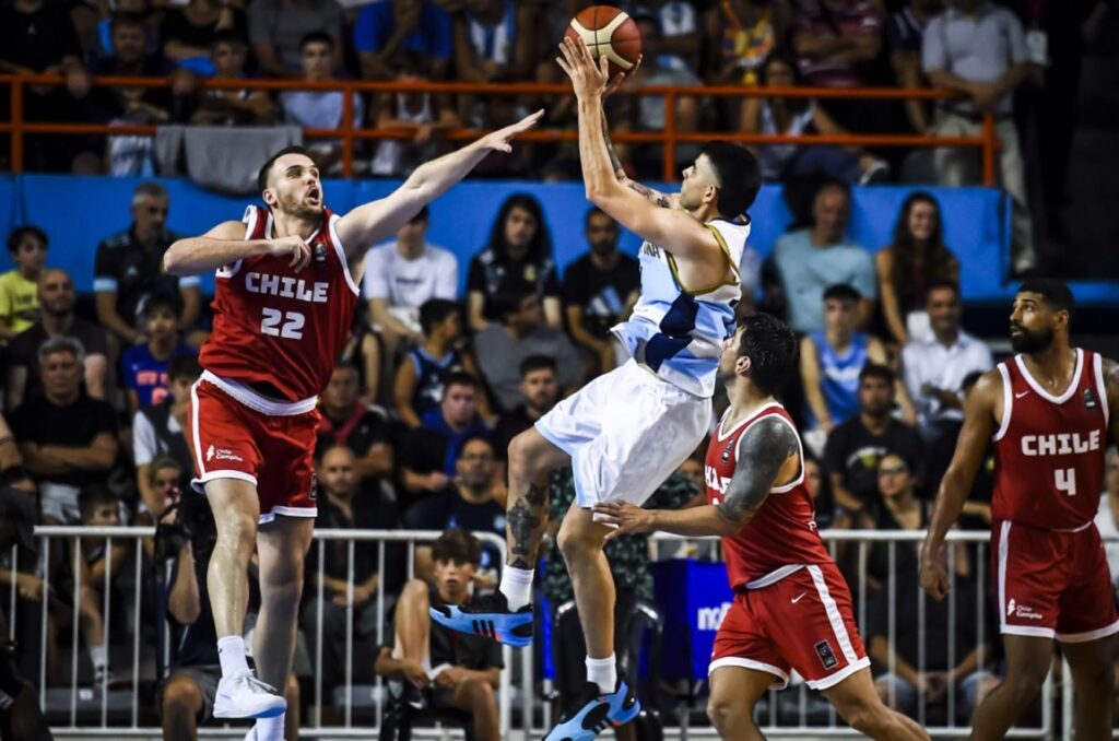 Mar del Plata: Argentina vence a Chile en el estreno de la clasificación a la AmeriCup de básquetbol