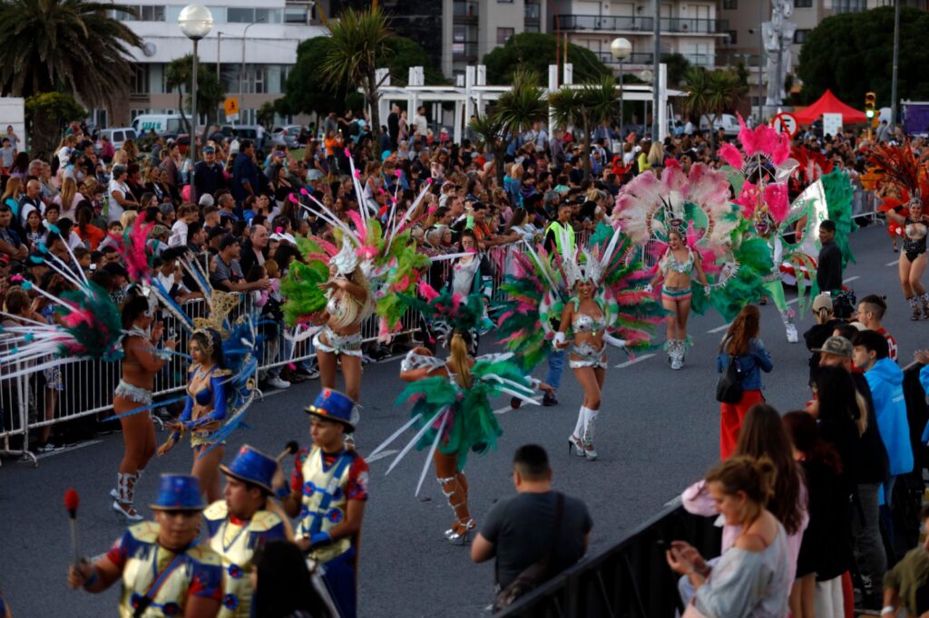 Este sábado Mar del Plata realizará el gran Corso Central en Plaza España