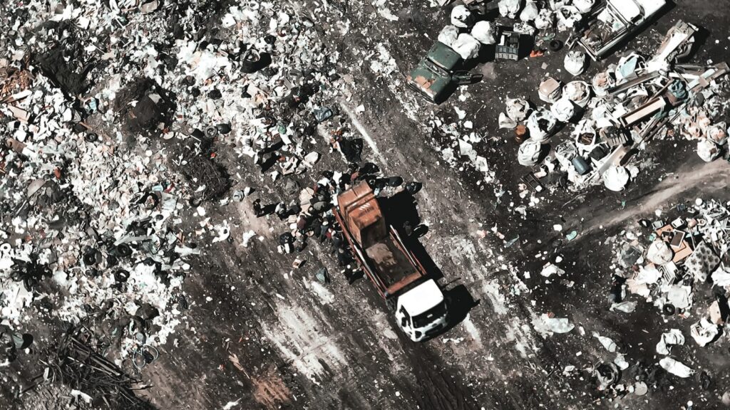 Qué digital estrena el documental «Descartado(s). Al margen de la basura»