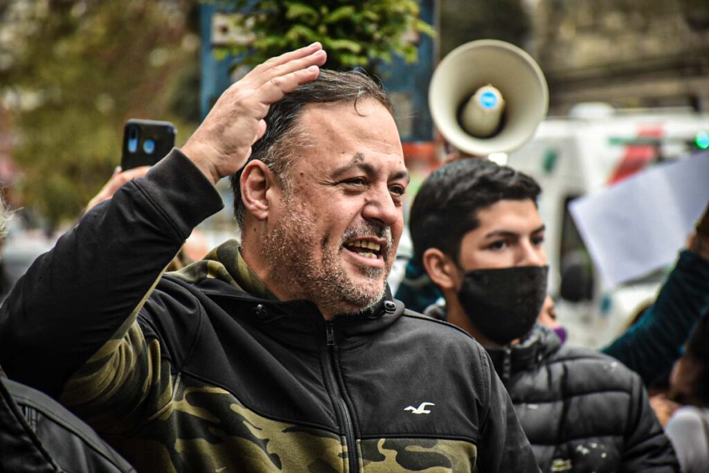 Confirman procesamiento del dirigente ultraderechista Carlos Pampillón por ataques racistas
