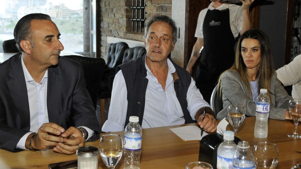 Scioli se reunió en Mar del Plata con empresarios del turismo local