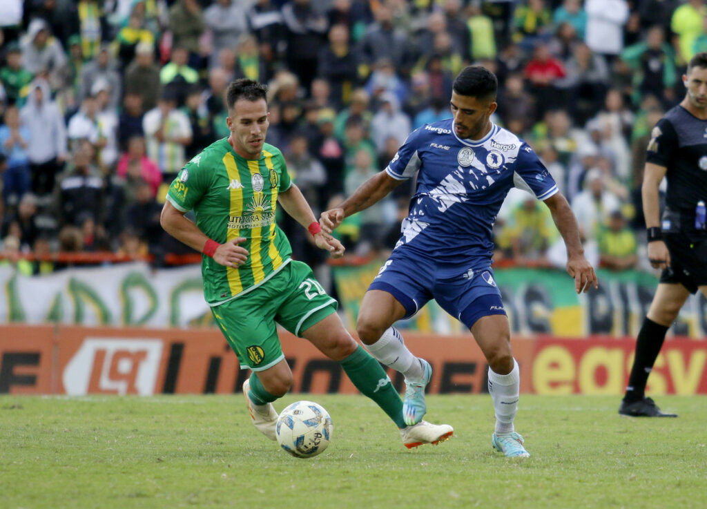 Aldosivi y Alvarado no pasaron del empate en el Minella, 27 años después