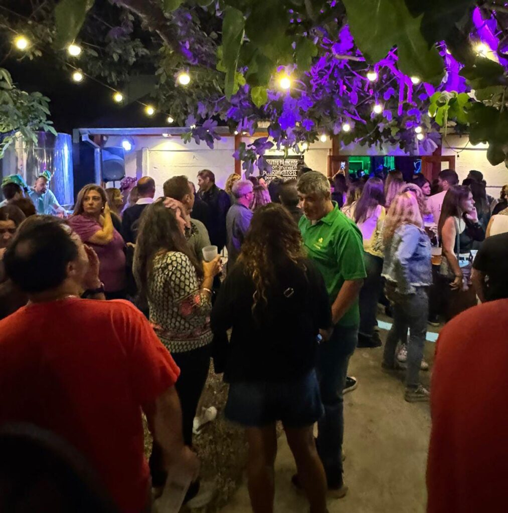 Finde XXXL en Mar del Plata: Karaoke, bandas tributos y cervezas artesanales