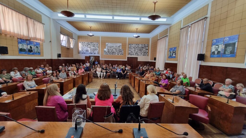 La Dirección de Adultos Mayores conmemoró los 10 años del Programa Huellas de Mar del Plata