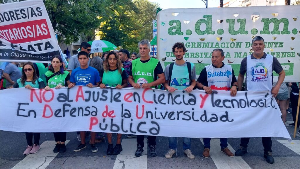 Convocan a una gran marcha educativa en defensa de las universidades públicas