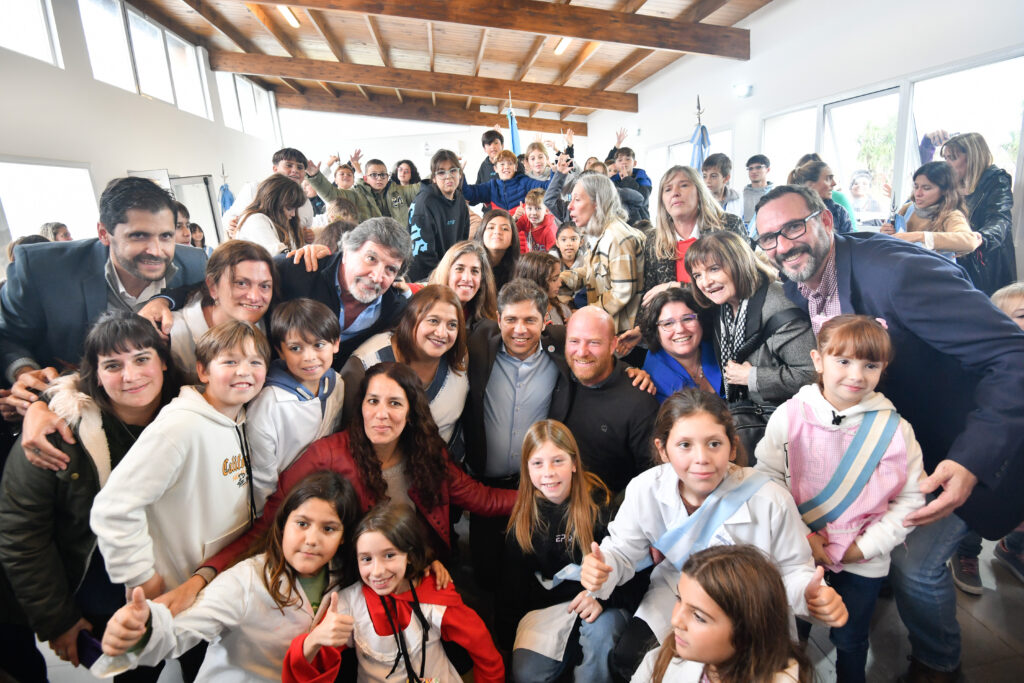 Kicillof inauguró la ampliación de la Escuela Primaria 12 de Mar Chiquita
