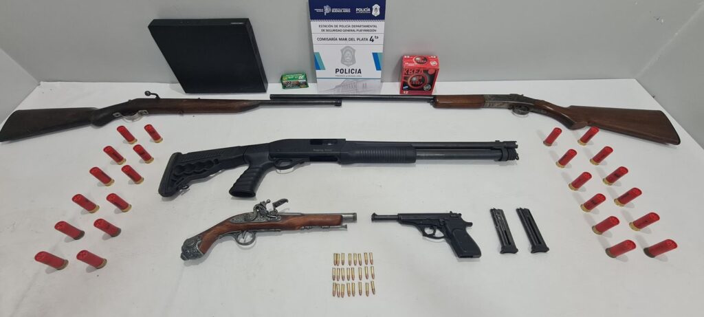 Efectuó disparos en el patio y amenazó de muerte a los vecinos: tenía un arsenal