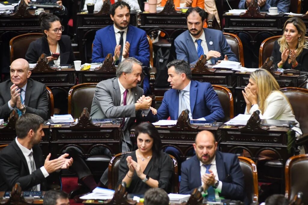 Ley de Bases: Cómo es la reforma laboral que aprobó la Cámara de Diputados