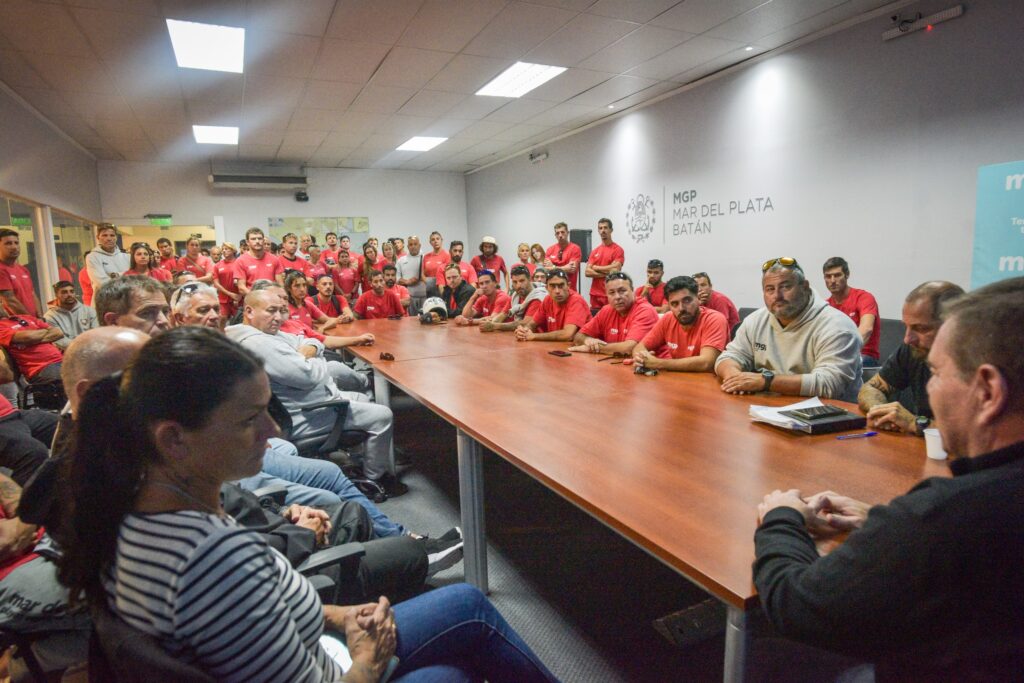 El Municipio destacó el trabajo de los más de 750 guardavidas del operativo de verano