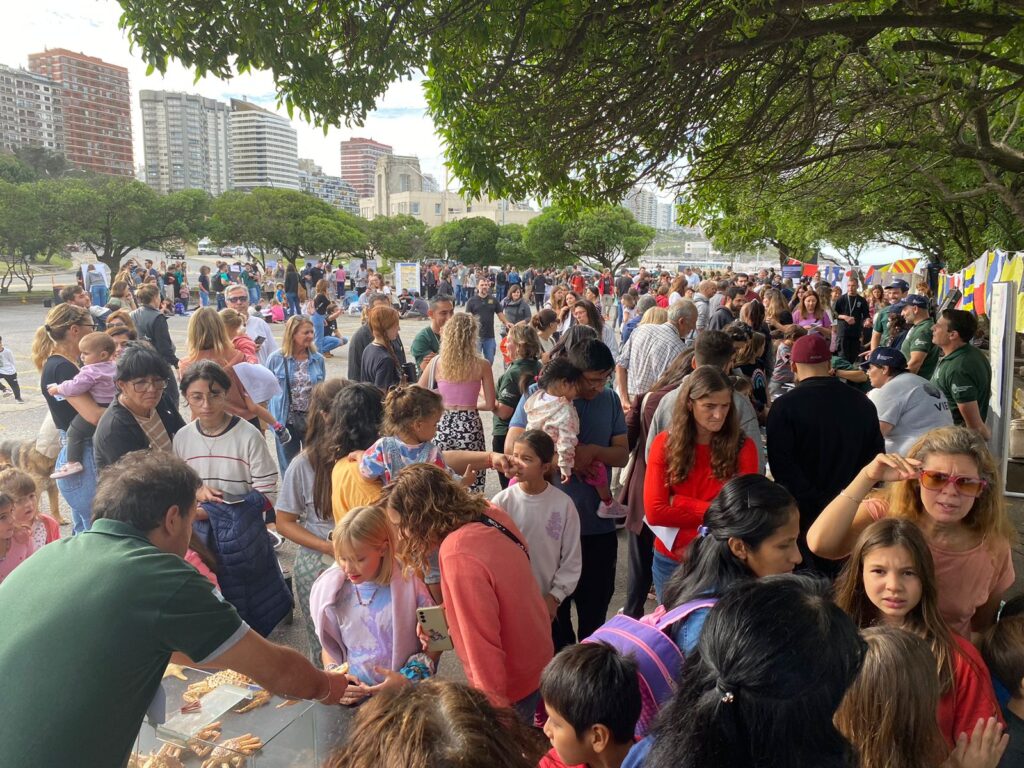 «Defendamos la ciencia»: miles de personas visitaron la muestra #SomosInidep