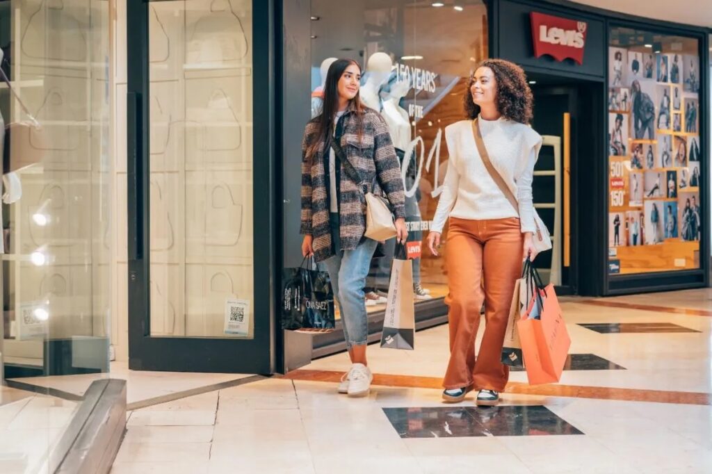 “Vuelta a la moda” con la colección otoño-invierno 2024