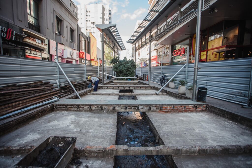 Comienzan las obras de reacondicionamiento de la calle San Martín desde Yrigoyen hasta San Luís
