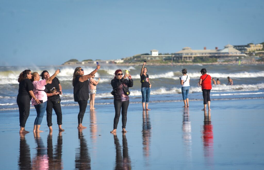 Mar del Plata mostró su oferta turística a más de 60 colegios de Córdoba