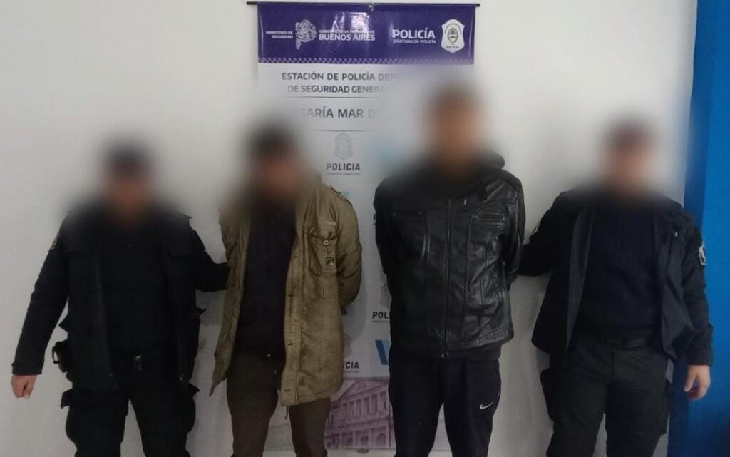 Dos aprehendidos por robar cables de Movistar