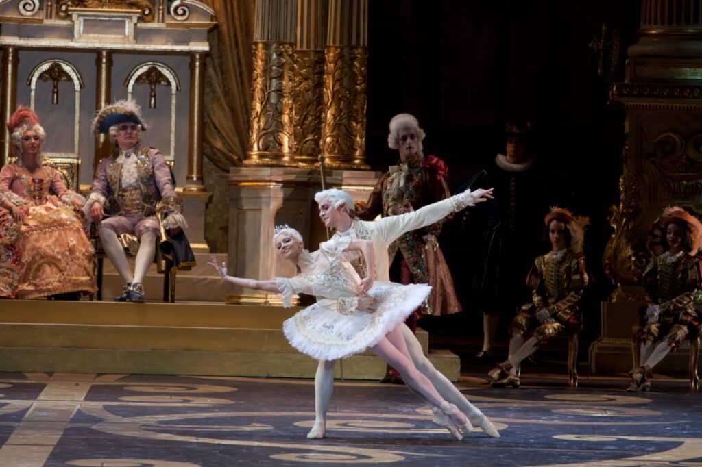 El Ballet de San Petersburgo presenta El Lago de los Cisnes en Mar del Plata