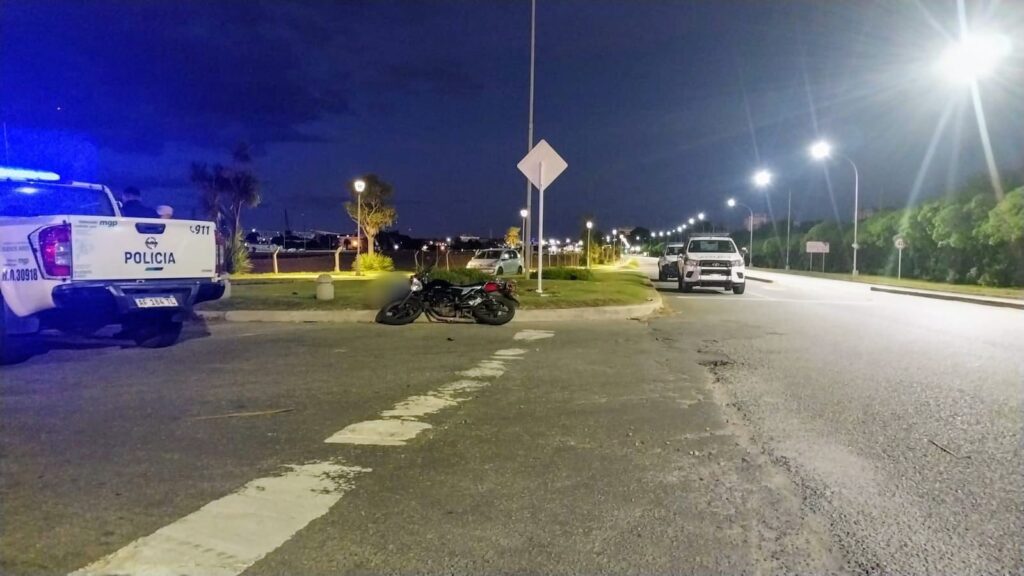 Un joven falleció tras caer de su moto en las inmediaciones de la Base Naval