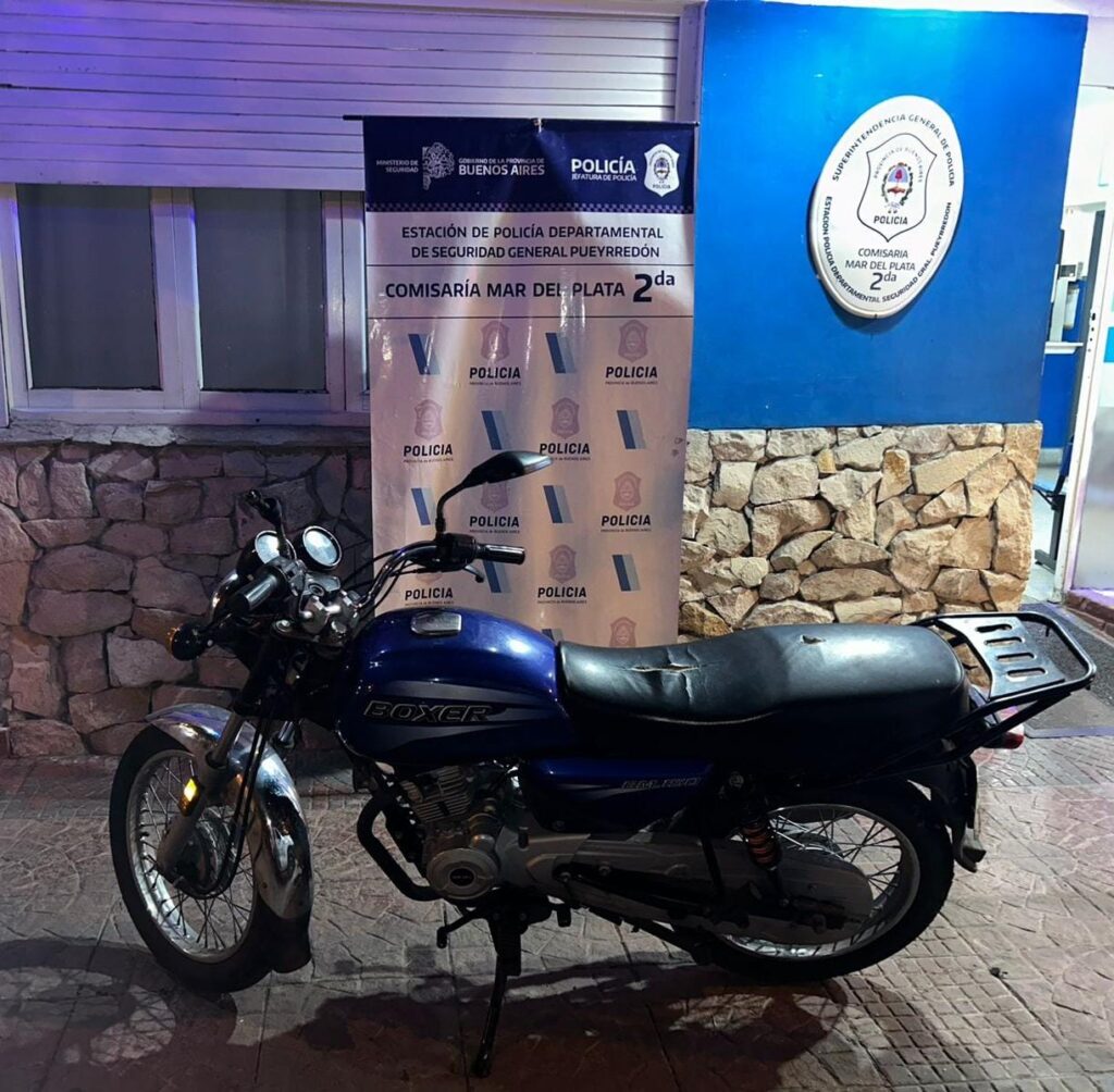 Aprehendieron a tres menores por robar una moto de la vía pública: fueron entregados a sus padres